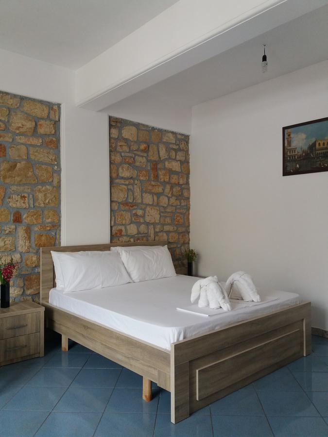 Sunset Guest House Himare Exterior photo